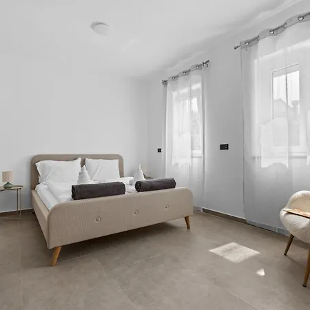 Apartment Paliska Pula